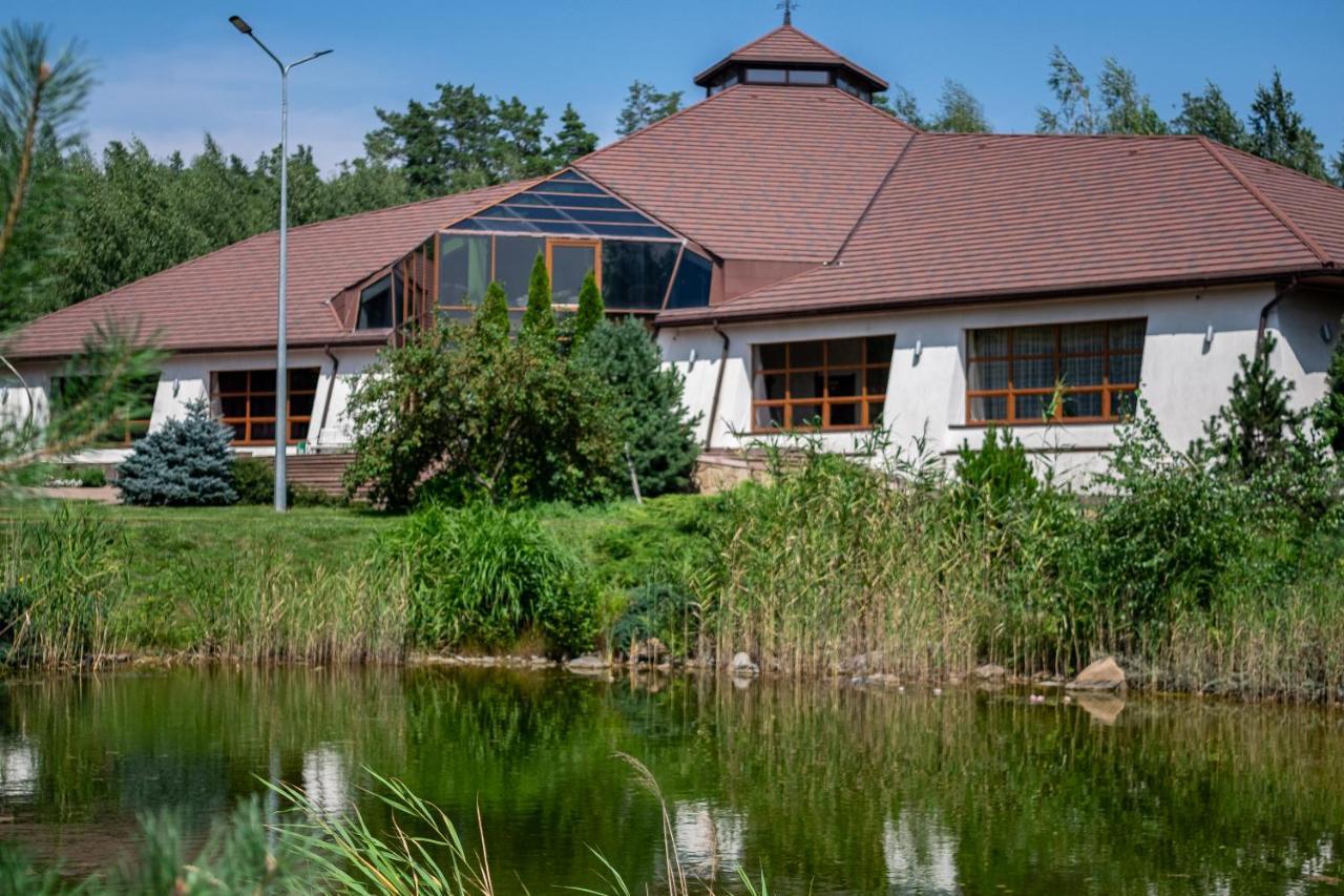 Resto Park Традиція Podvorki Экстерьер фото